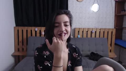 alicee_logan_ online show from 12.15.24