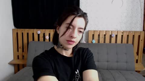 alicee_logan_ online show from 12.30.24