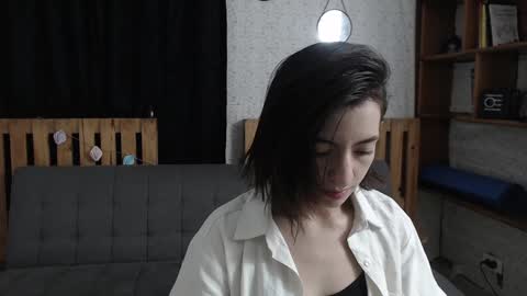 alicee_logan_ online show from 01.05.25