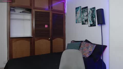 alicee_logan_ online show from 10.03.25