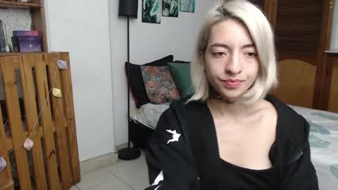 alicee_logan_ online show from 03.31.26