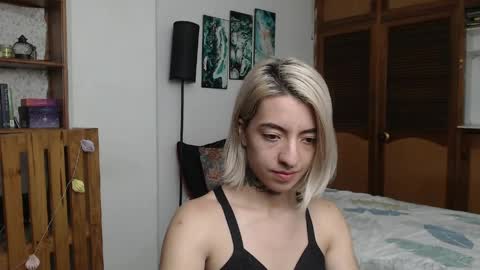 alicee_logan_ online show from 04.01.26