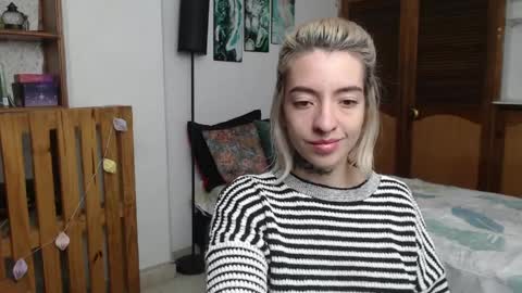 alicee_logan_ online show from 04.06.26