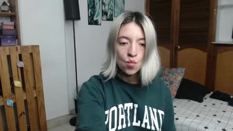 alicee_logan_ online show from 06.09.26