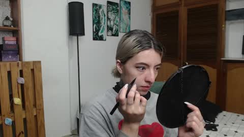 alicee_logan_ online show from 06.10.26