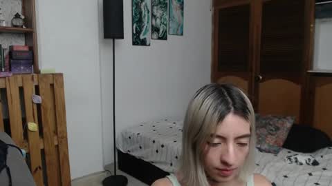 alicee_logan_ online show from 06.19.26