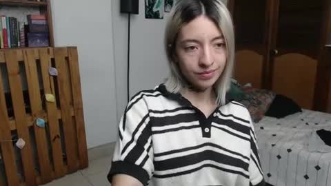 alicee_logan_ online show from 06.30.26