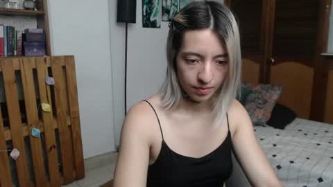 alicee_logan_ online show from 07.05.26
