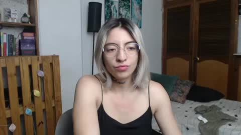 alicee_logan_ online show from 07.20.26