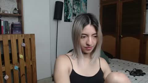 alicee_logan_ online show from 08.01.26