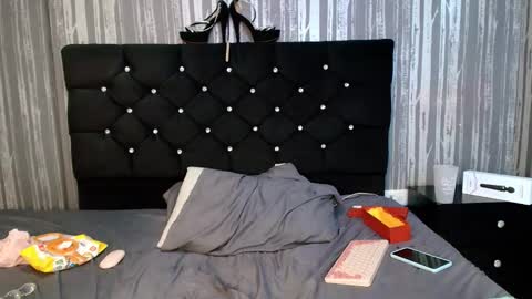 alicee_moonn online show from 12.23.25