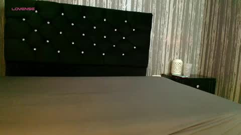 alicee_moonn online show from 04.23.26