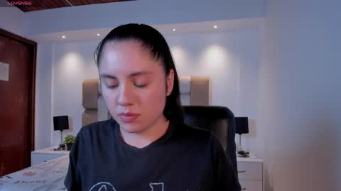 aliceebroownn online show from 04.21.26