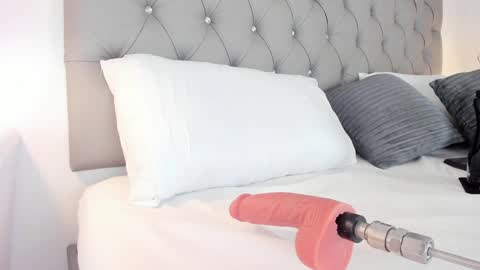 Alice  online show from 01.14.25