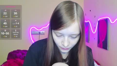Snapshot of alicehariss chatting on 09.14.25 Alie online show from 09.14.25