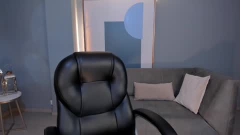 Alice online show from 12.21.25