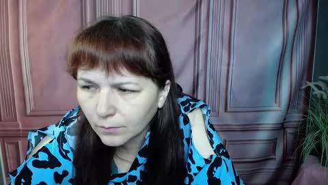 Snapshot of aliceinks chatting on 09.21.25 AliceInks online show from 09.21.25