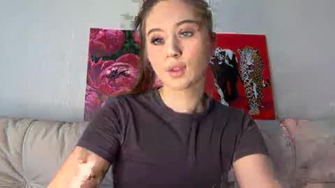 aliceinlustland online show from 05.14.26