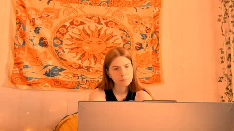 Alice online show from 04.08.26