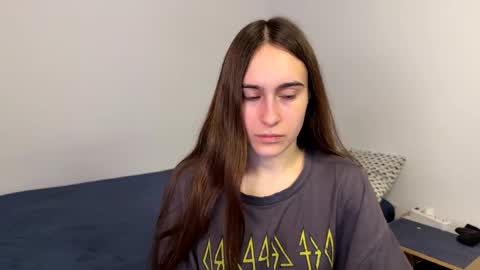 alicekollt online show from 04.25.26