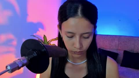 Snapshot of alicemoon__ chatting on 11.13.25 Alicee online show from 11.13.25