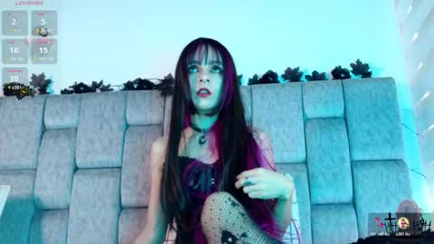 Snapshot of alicenoir_ chatting on 11.03.25 alicenoir_ online show from 11.03.25