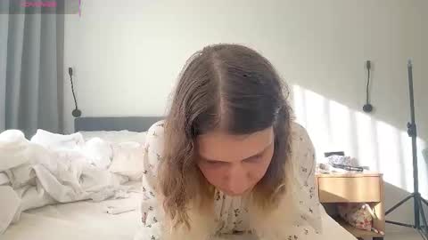 Snapshot of alicepinkhead chatting on 10.10.25 AlicePinkhead online show from 10.10.25