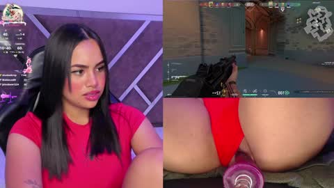 Snapshot of aliceroys chatting on 12.30.24 Alice online show from 12.30.24