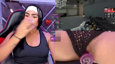 Snapshot of aliceroys chatting on 03.03.25 Alice online show from 03.03.25