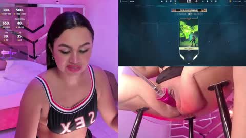 Snapshot of aliceroys chatting on 09.21.25 Alice online show from 09.21.25