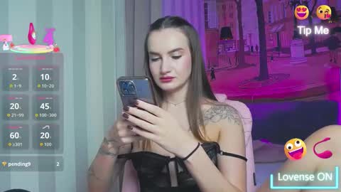 Snapshot of alicesweet379 chatting on 10.16.25 Alice online show from 10.16.25