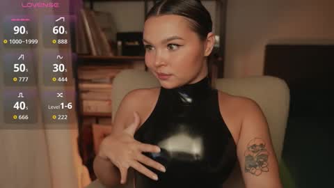 Snapshot of alicesweetlove chatting on 09.09.25 Alice online show from 09.09.25