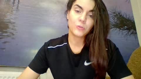 Snapshot of alicetailorrr chatting on 05.16.26 AliceTailorrr online show from 05.16.26