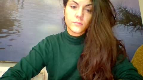 Snapshot of alicetailorrr chatting on 05.25.26 AliceTailorrr online show from 05.25.26