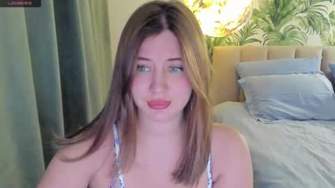 Snapshot of alicetuker chatting on 03.06.26 Alice online show from 03.06.26