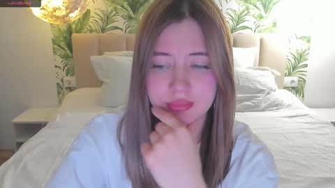 Snapshot of alicetuker chatting on 03.12.26 Alice online show from 03.12.26