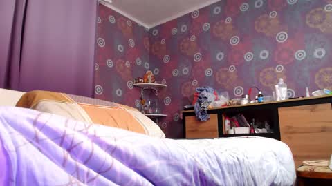 Snapshot of alicewetsquirt chatting on 01.31.25 alicewetsquirt online show from 01.31.25