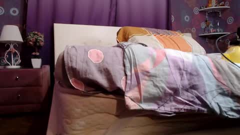 Snapshot of alicewetsquirt chatting on 02.11.25 alicewetsquirt online show from 02.11.25