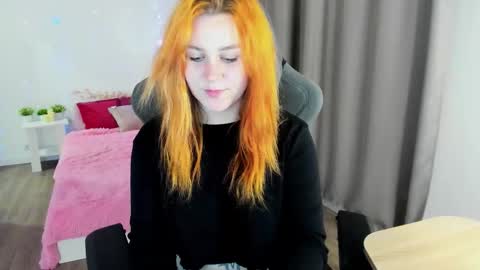 Snapshot of alicewinchesterr chatting on 10.05.25 Alice online show from 10.05.25