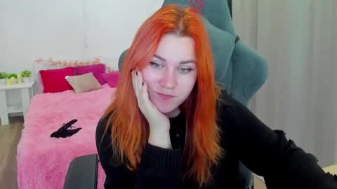 Snapshot of alicewinchesterr chatting on 10.20.25 Alice online show from 10.20.25