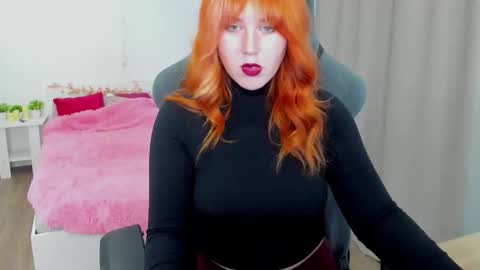 Snapshot of alicewinchesterr chatting on 10.22.25 Alice online show from 10.22.25