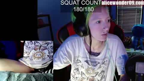 Snapshot of alicewonder52 chatting on 09.26.25 Alice online show from 09.26.25