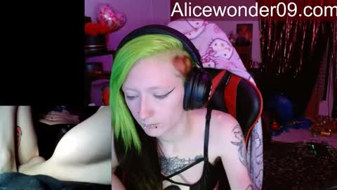 Snapshot of alicewonder52 chatting on 02.20.26 Alice online show from 02.20.26