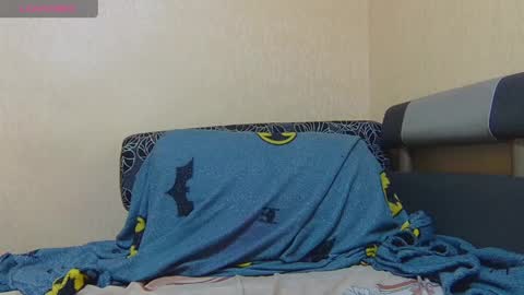 Snapshot of alicewoolfy chatting on 04.04.26 AliceWoolfy online show from 04.04.26