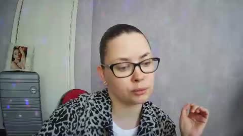Snapshot of alicexfresh chatting on 04.15.26 AlicexFresh online show from 04.15.26