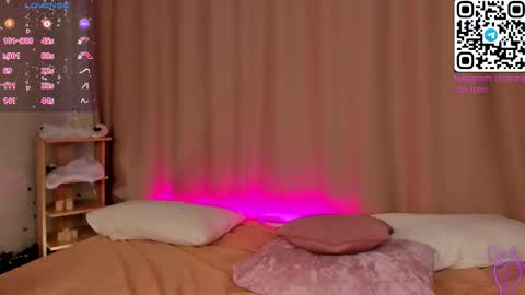 Mia online show from 12.05.25