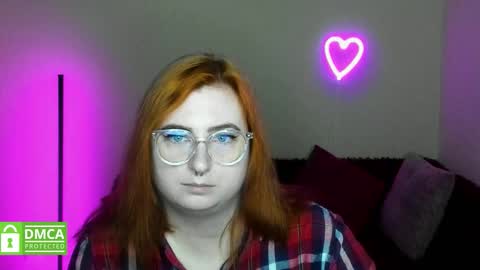 Snapshot of alicia_side_red chatting on 10.17.25 Alicia online show from 10.17.25