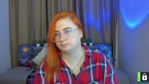 Snapshot of alicia_side_red chatting on 11.16.25 Alicia online show from 11.16.25