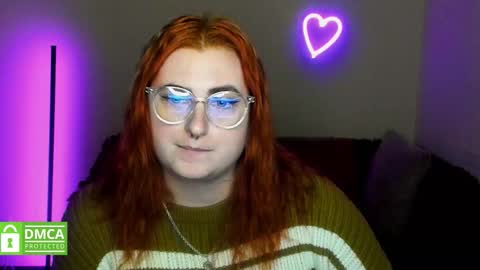 Snapshot of alicia_side_red chatting on 11.27.25 Alicia online show from 11.27.25