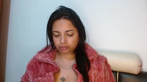 Snapshot of alicia_va chatting on 02.13.25 Alice online show from 02.13.25